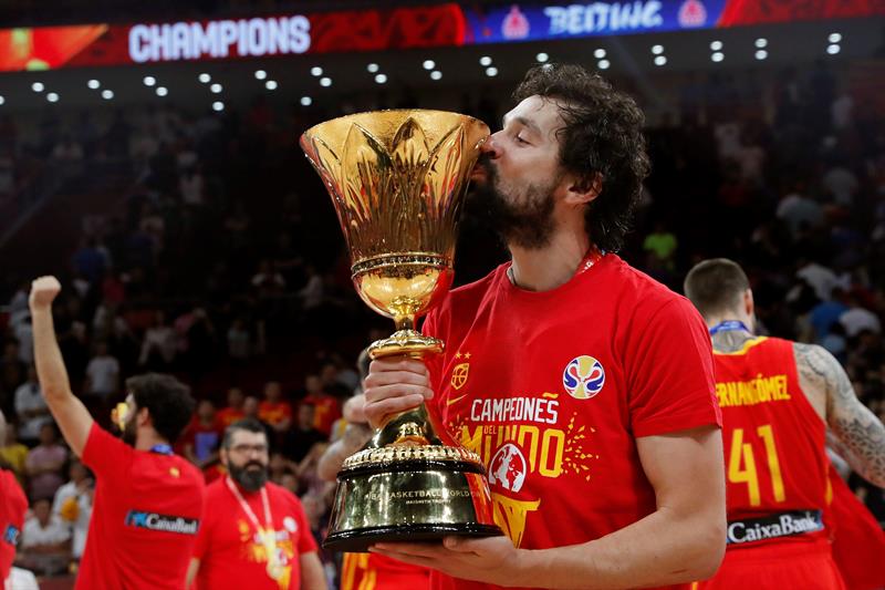 Sergio Llull: "Esta familia siempre que va a un campeonato es para ganar" Sergio Llull: "Esta familia siempre que va a un campeonato es para ganar"