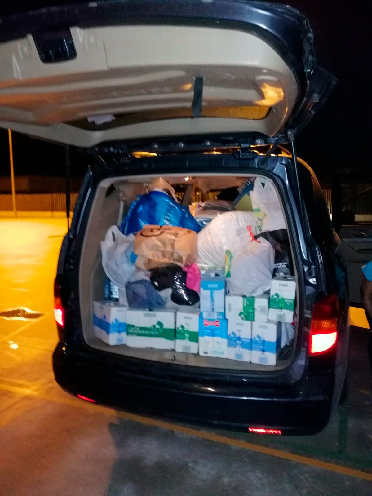 Las Ampas de los colegios de Elche se movilizan para recoger ayuda para los damnificados por la DANA en la Vega Baja Las Ampas de los colegios de Elche se movilizan para recoger ayuda para los damnificados por la DANA en la Vega Baja