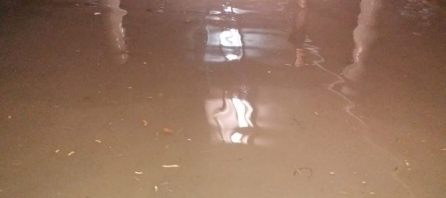 Las tormentas dejaron inundados algunos garajes en Las Casas Las tormentas dejaron inundados algunos garajes en Las Casas