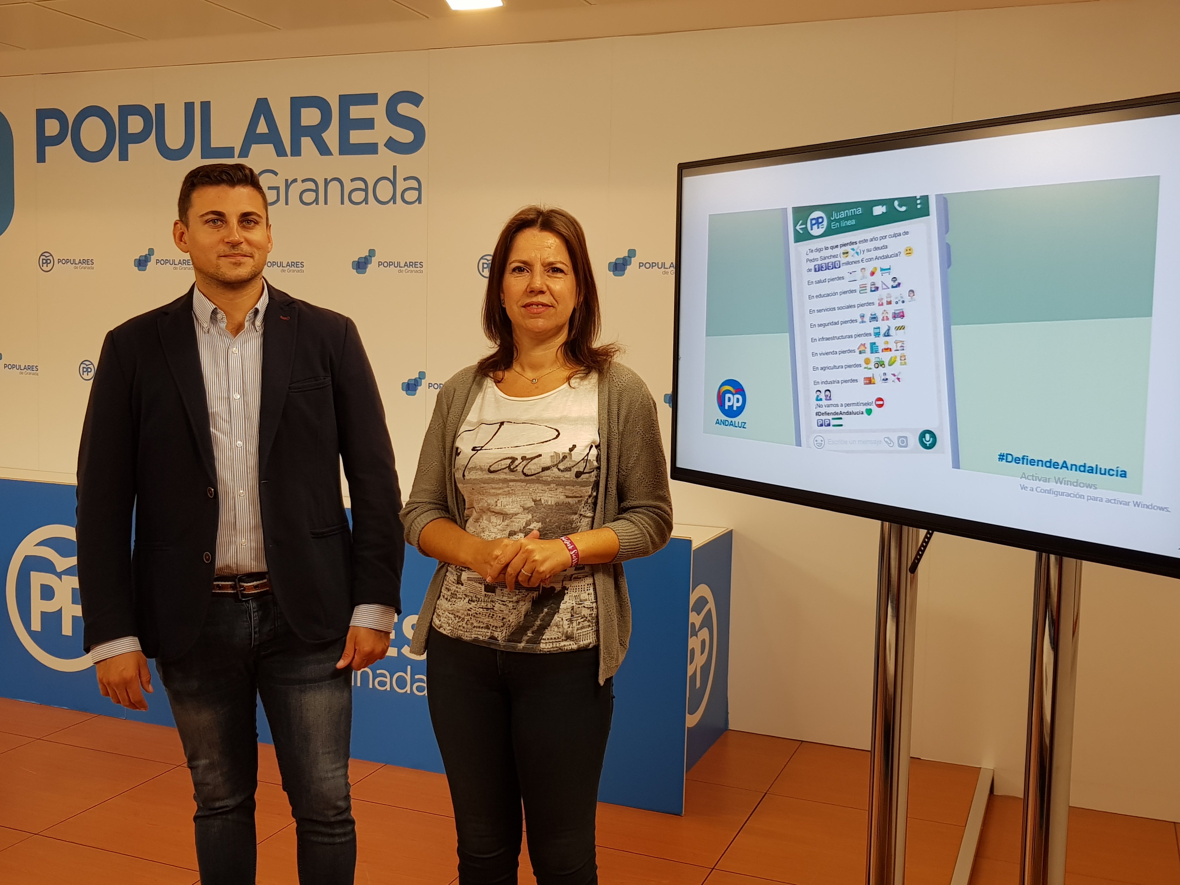 El PP inicia una campaña de recogida de firmas para exigir el pago de 1.350 millones que el Gobierno adeuda a Andalucía El PP inicia una campaña de recogida de firmas para exigir el pago de 1.350 millones que el Gobierno adeuda a Andalucía