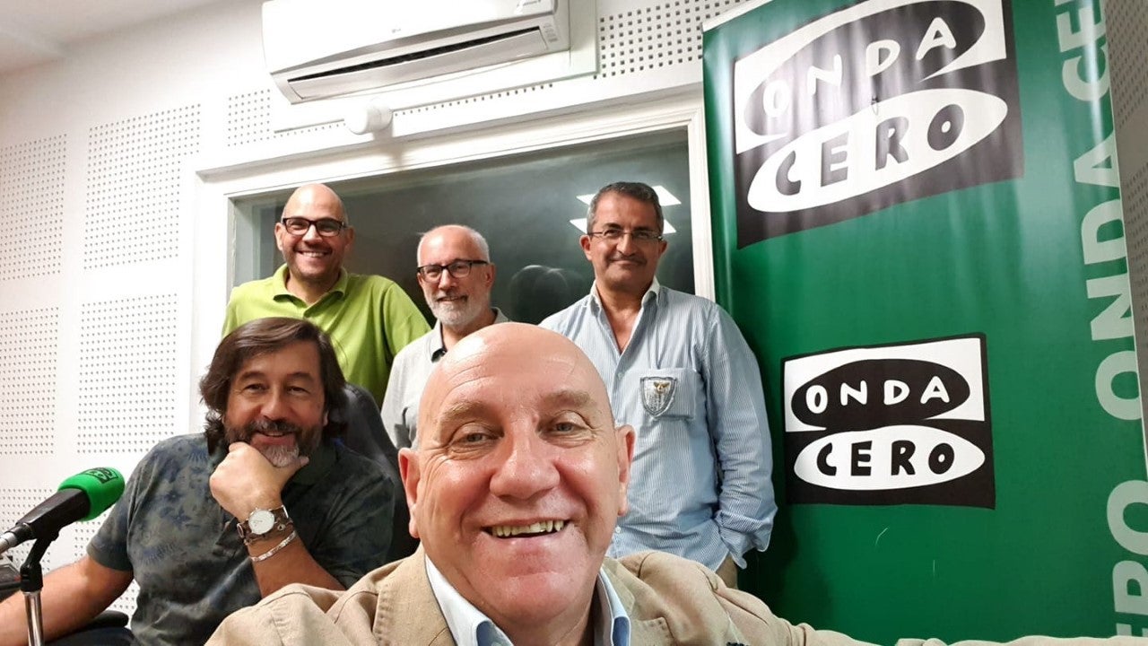 A tertulia dos luns en Más de Uno Ourense A tertulia dos luns en Más de Uno Ourense