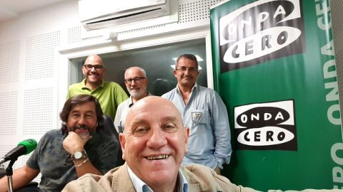 Tertulia en Mas de Uno Ourense