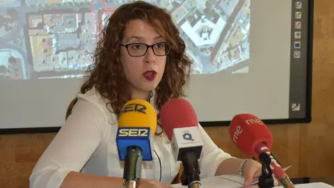 Sara Martínez durante la rueda de prensa para informar de la Junta de Gobierno Local Sara Martínez durante la rueda de prensa para informar de la Junta de Gobierno Local