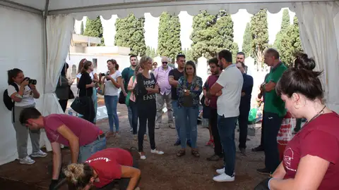 Castelló comienza la segunda fase de las exhumaciones para identificar los restos de ocho fusilados por el franquismo. Castelló comienza la segunda fase de las exhumaciones para identificar los restos de ocho fusilados por el franquismo.