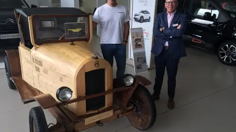 Vehículo de época - Citroën Dalonga Pontevedra