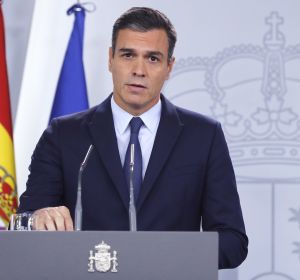 El presidente del Gobierno en funciones, Pedro Sánchez, durante la rueda de prensa que ofrece hoy martes en el palacio de La Moncloa tras la audiencia con el rey Felipe V El presidente del Gobierno en funciones, Pedro Sánchez, durante la rueda de prensa que ofrece hoy martes en el palacio de La Moncloa tras la audiencia con el rey Felipe V