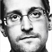 Portada de 'Vigilancia permanente' de Edward Snowden.