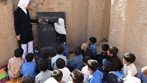 Escuela Afganistán Contraparte