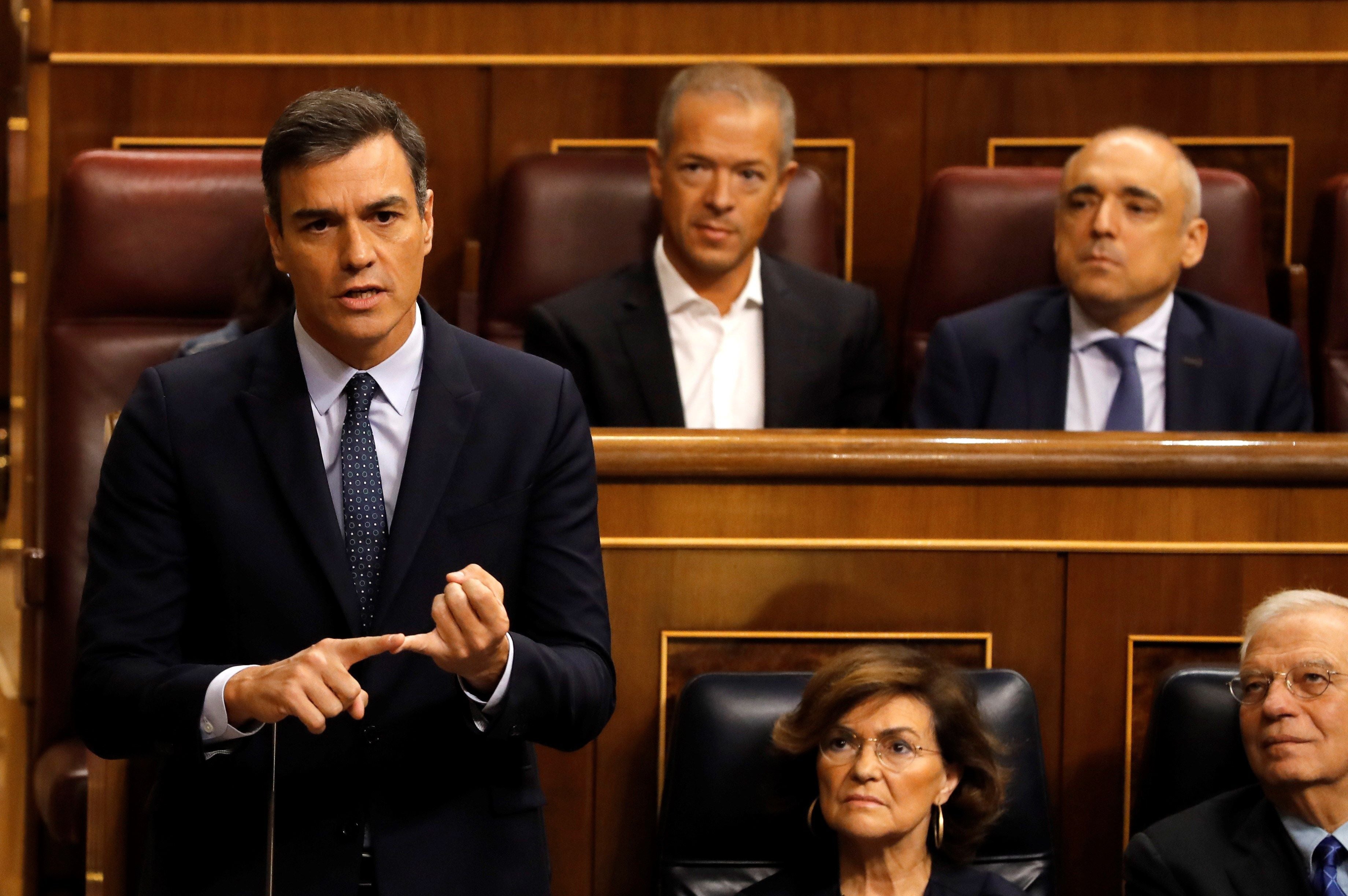 El PSOE baja a 119 escaños pero suma mayoría absoluta con UP y Más País, mientras que el PP sube a 87 El PSOE baja a 119 escaños pero suma mayoría absoluta con UP y Más País, mientras que el PP sube a 87