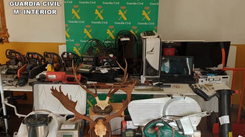 Objetos recuperados por la Guardia Civil