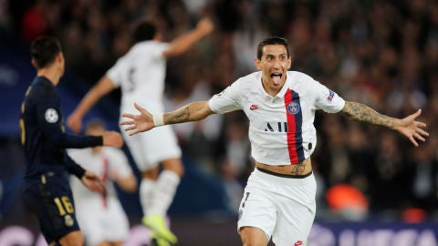 Di Mar&iacute;a celebra uno de sus goles contra el Real Madrid