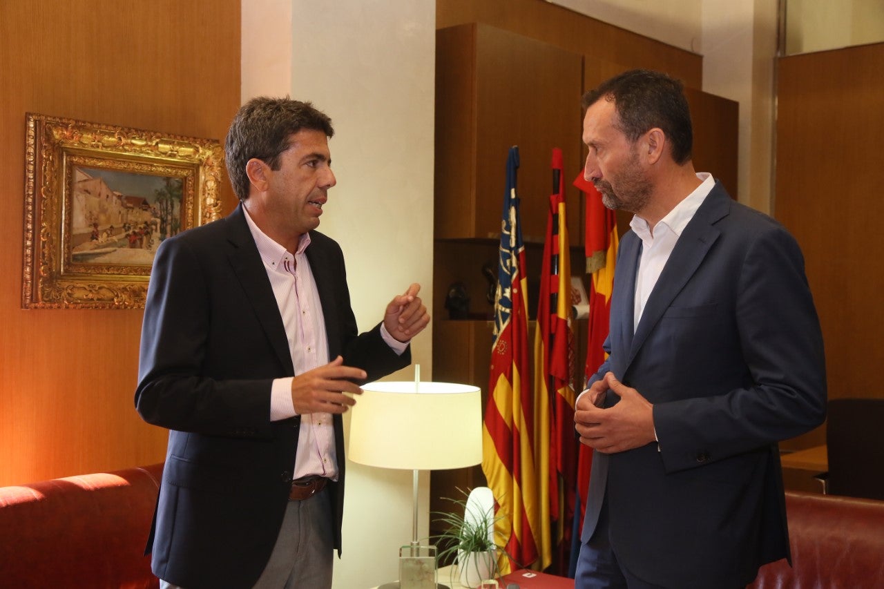 Ayuntamiento de Elche y Diputación de Alicante descartan un auditorio y centran esfuerzos en consensuar un palacio de congresos Ayuntamiento de Elche y Diputación de Alicante descartan un auditorio y centran esfuerzos en consensuar un palacio de congresos