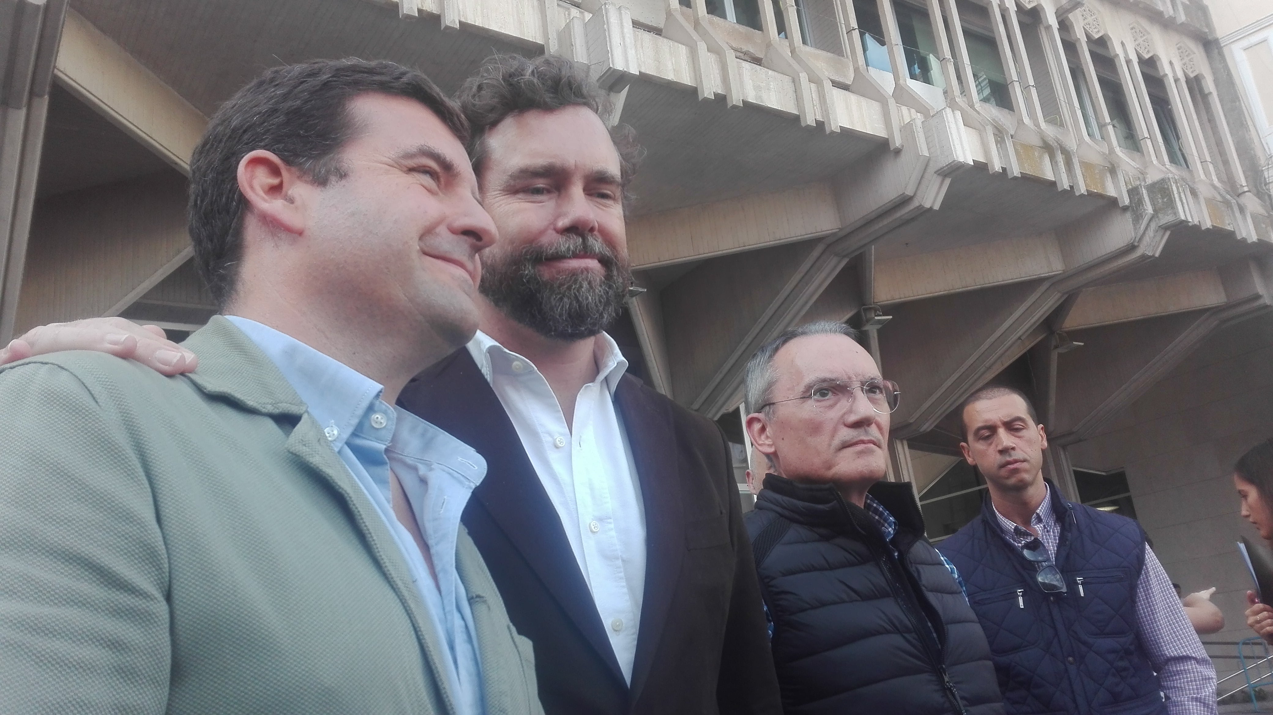 Espinosa de los Monteros: "Las elecciones serán una oportunidad para que Vox siga creciendo" Espinosa de los Monteros: "Las elecciones serán una oportunidad para que Vox siga creciendo"