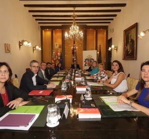 Reunión en Orihuela del pleno del Consell de la Generalitat Valenciana. Reunión en Orihuela del pleno del Consell de la Generalitat Valenciana.