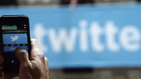 Twitter Twitter