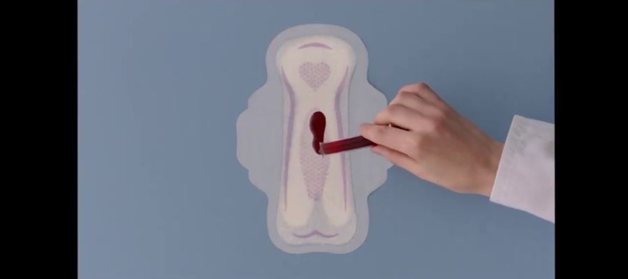 Polémica por un anuncio reivindicativo que lucha por visibilizar y normalizar la sangre mensual de las mujeres Polémica por un anuncio reivindicativo que lucha por visibilizar y normalizar la sangre mensual de las mujeres