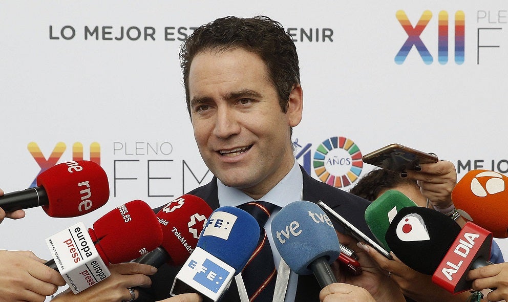 Egea, a Sánchez: "Antes de pedir lealtad a los constitucionalistas, debería romper con Torra" Egea, a Sánchez: "Antes de pedir lealtad a los constitucionalistas, debería romper con Torra"