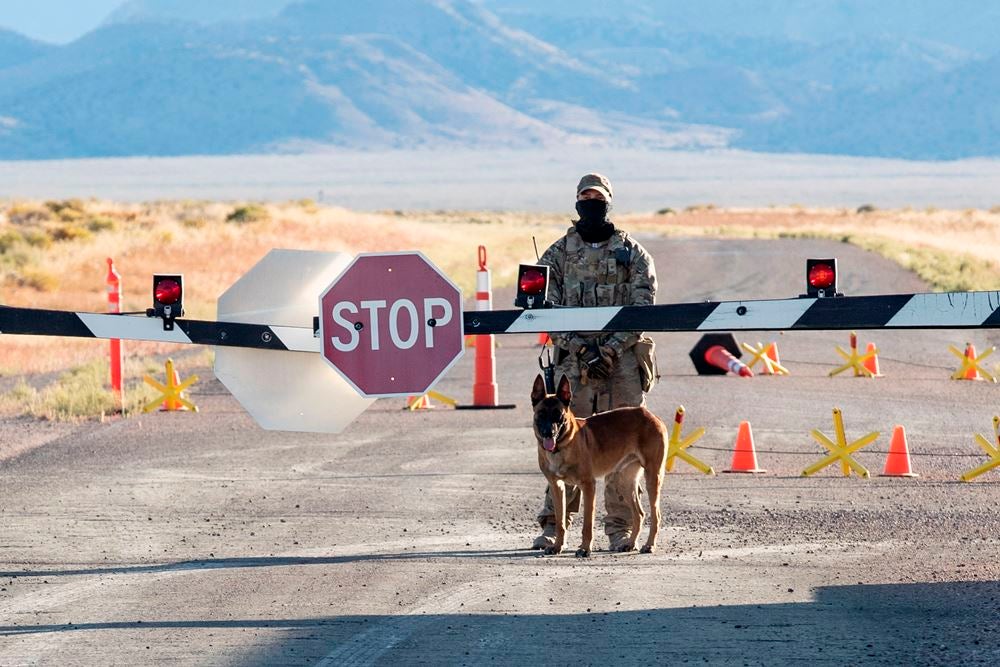 Tertulia Zona Cero: Nuevo misterio en el Área 51 Tertulia Zona Cero: Nuevo misterio en el Área 51