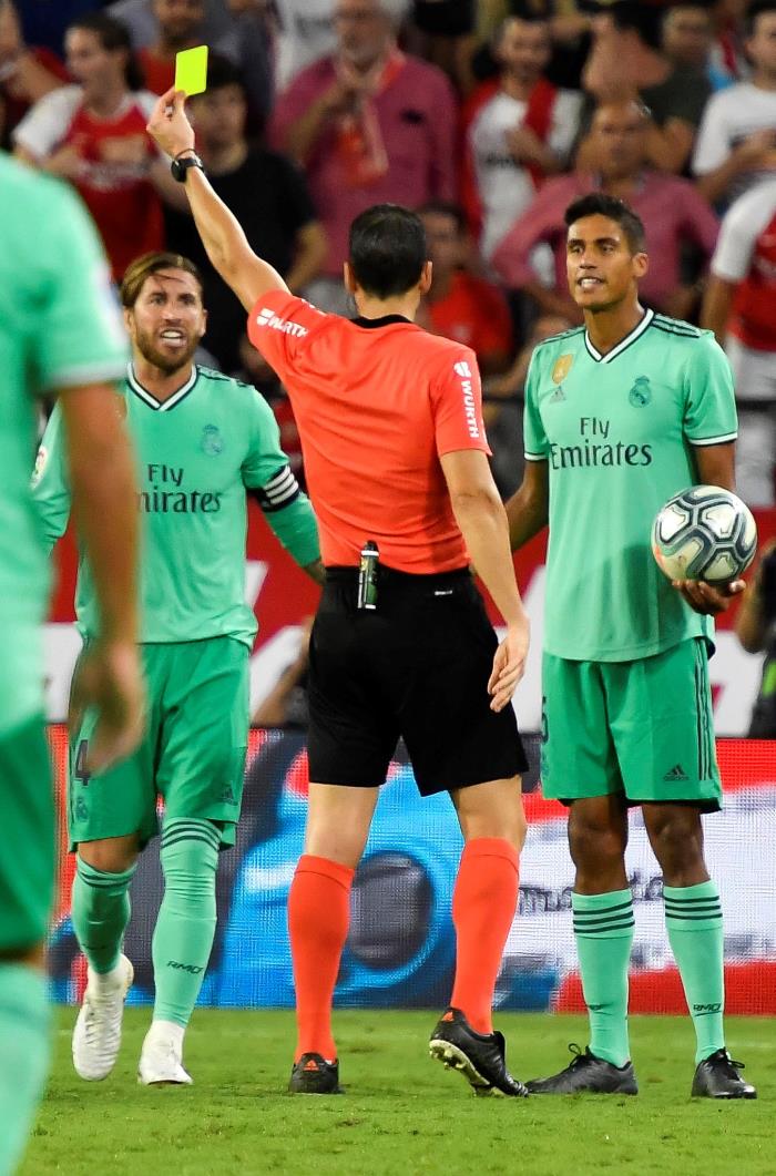 Sergio Ramos: "¿Mourinho? Hablar de otros entrenadores es faltar al respeto al nuestro" Sergio Ramos: "¿Mourinho? Hablar de otros entrenadores es faltar al respeto al nuestro"