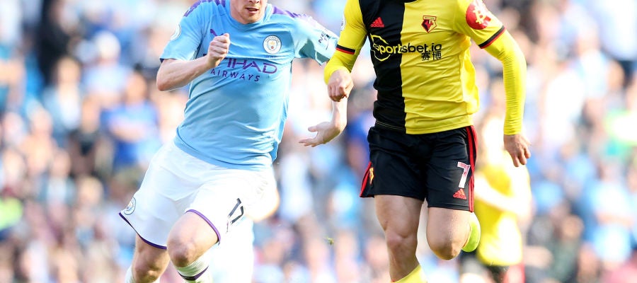 Gerard Deulofeu con la elástica del Watford Gerard Deulofeu con la elástica del Watford