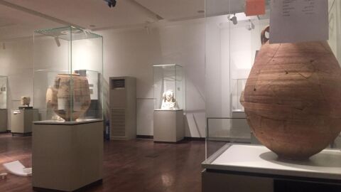 La Dama de Elche en la exposici&oacute;n del MARQ en el Museo Nacional de Ir&aacute;n.