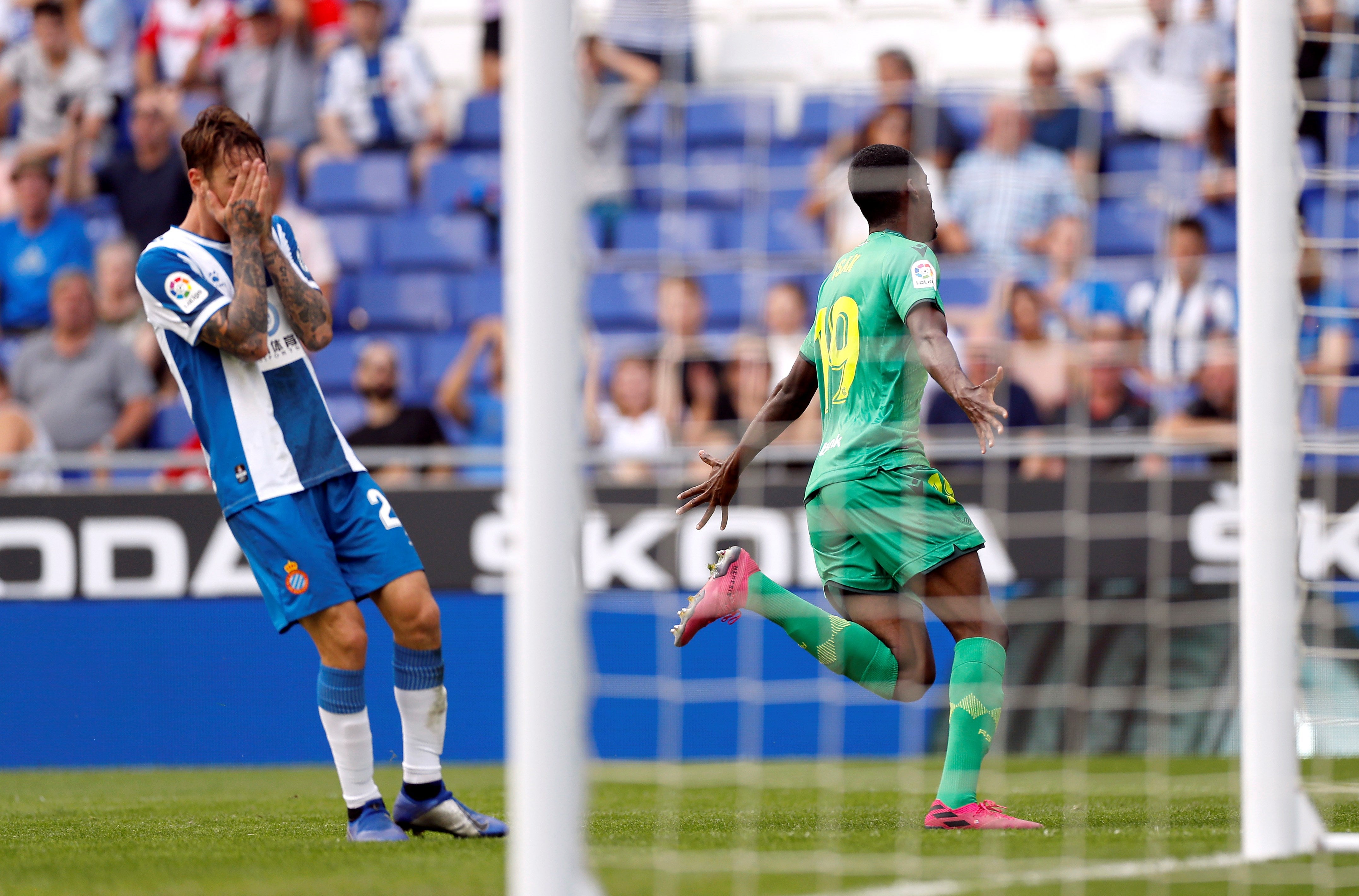 La Real Sociedad hunde al Espanyol con una gran primera parte La Real Sociedad hunde al Espanyol con una gran primera parte
