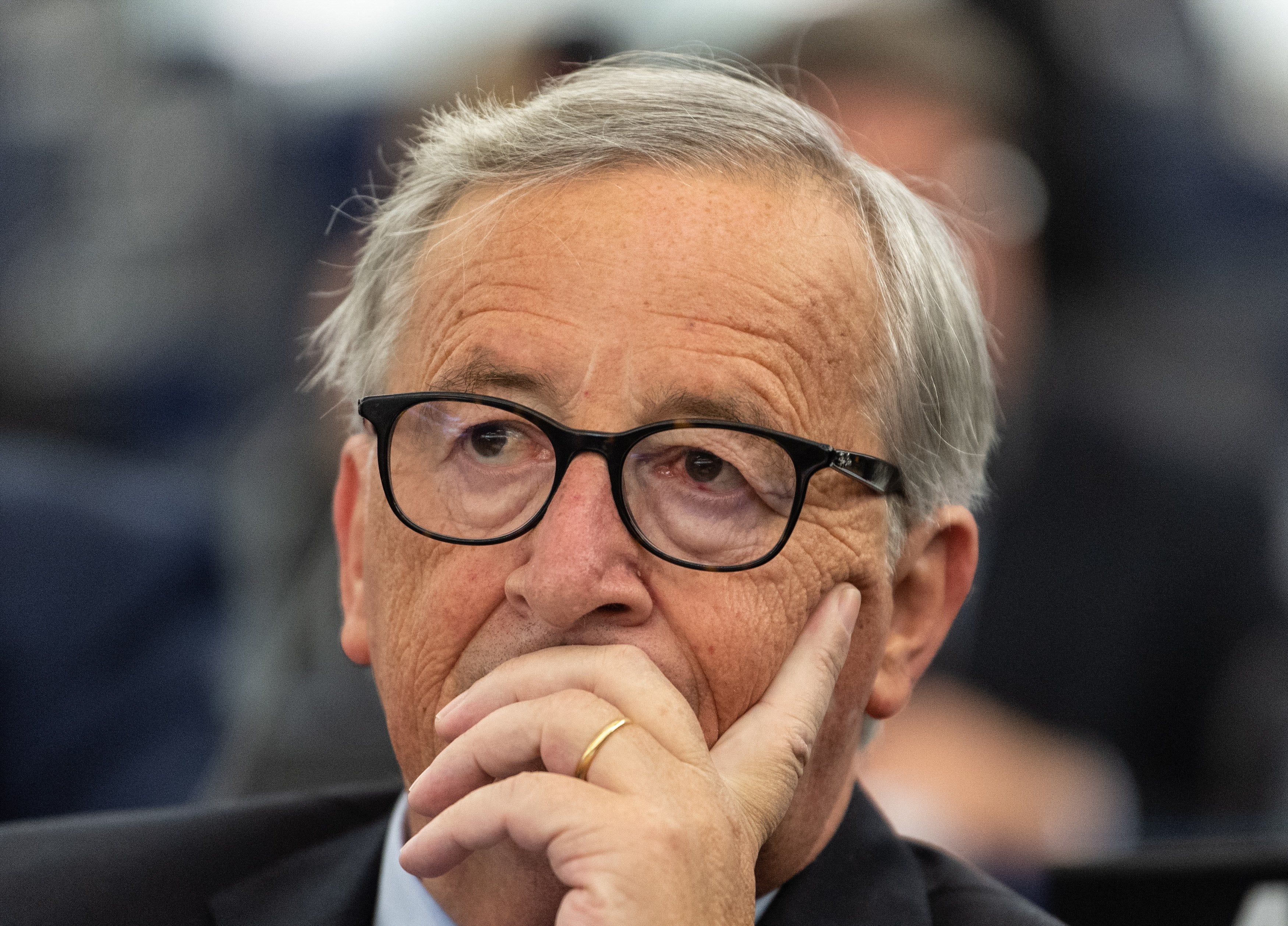 La CE advierte a España de que el presupuesto para 2020 no asegura cumplir el déficit La CE advierte a España de que el presupuesto para 2020 no asegura cumplir el déficit
