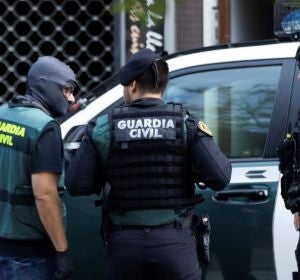 laSexta Noticias 14:00 (23-09-19) Detenidos nueve miembros de los CDR acusados de planear actos violentos en Cataluña laSexta Noticias 14:00 (23-09-19) Detenidos nueve miembros de los CDR acusados de planear actos violentos en Cataluña
