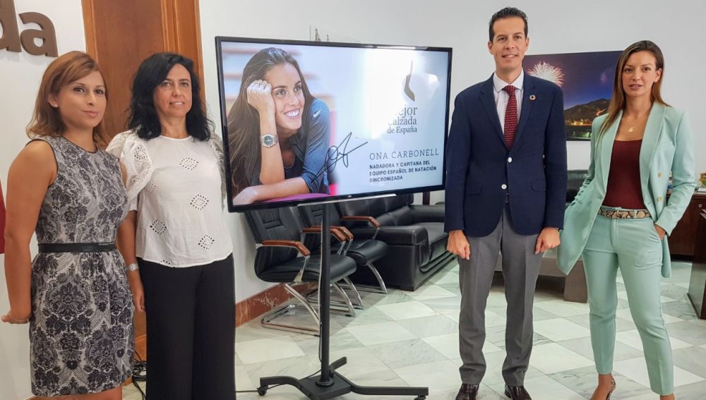Presentación en Elda de la galardonada como Mejor Calzada 2018.