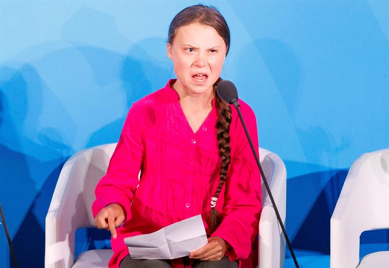 HUMOR | La Greta Thunberg española: "Le quité la porra a un policía opresor" HUMOR | La Greta Thunberg española: "Le quité la porra a un policía opresor"