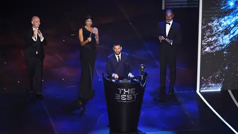 Leo Messi gana el premio 'The Best' Leo Messi gana el premio 'The Best'