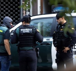 Nueve independentistas detenidos en operación de la Guardia Civil en Cataluña Nueve independentistas detenidos en operación de la Guardia Civil en Cataluña