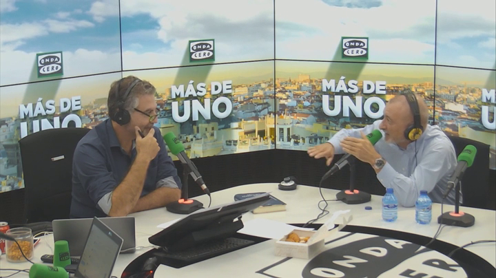 VÍDEO completo de la entrevista de Carlos Alsina a Arturo Pérez-Reverte VÍDEO completo de la entrevista de Carlos Alsina a Arturo Pérez-Reverte