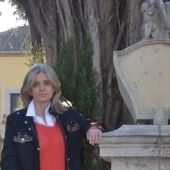 Mercedes Sanz, en el cementerio de Segovia