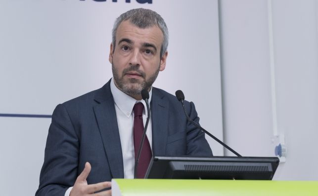 L'aeroport de Reus incrementarà el seu tràfic quan el Prat arribi al límit L'aeroport de Reus incrementarà el seu tràfic quan el Prat arribi al límit