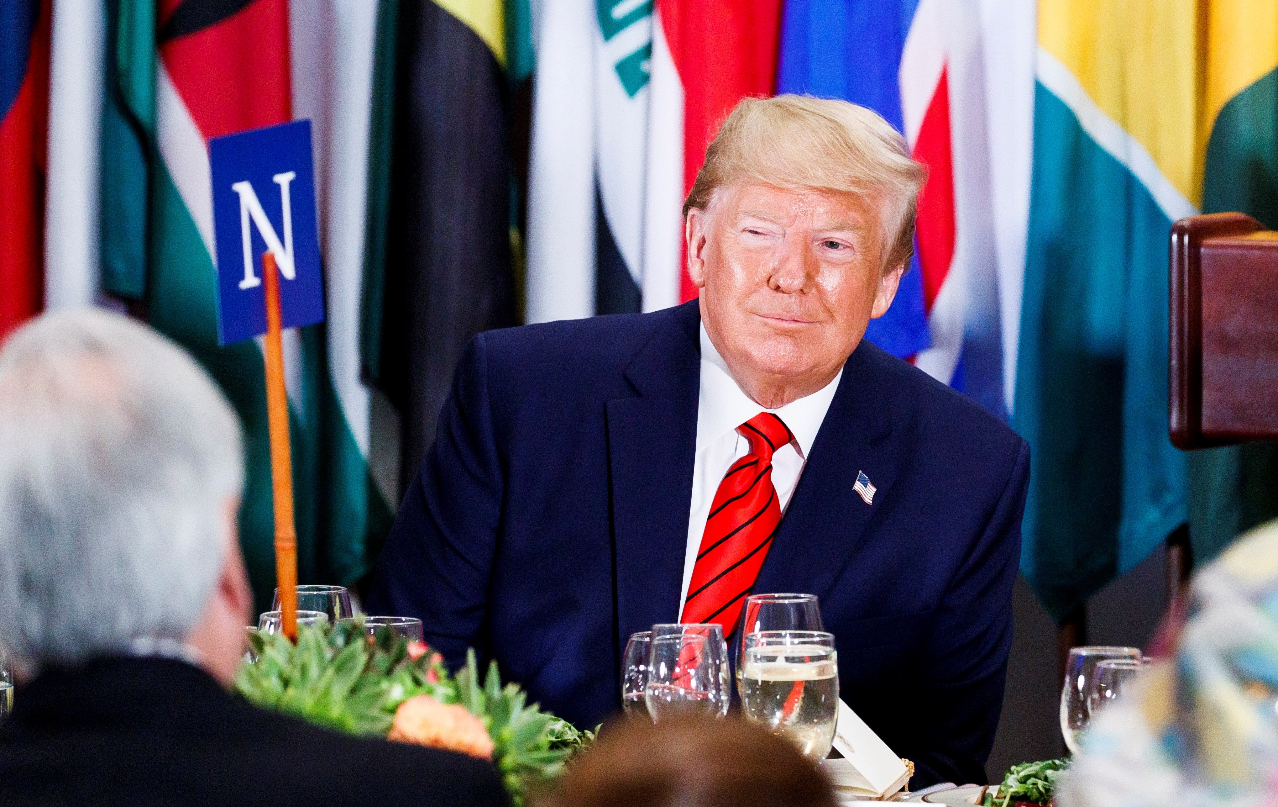 Trump dice que no hubo "quid pro quo" con Ucrania y promete "transparencia" Trump dice que no hubo "quid pro quo" con Ucrania y promete "transparencia"