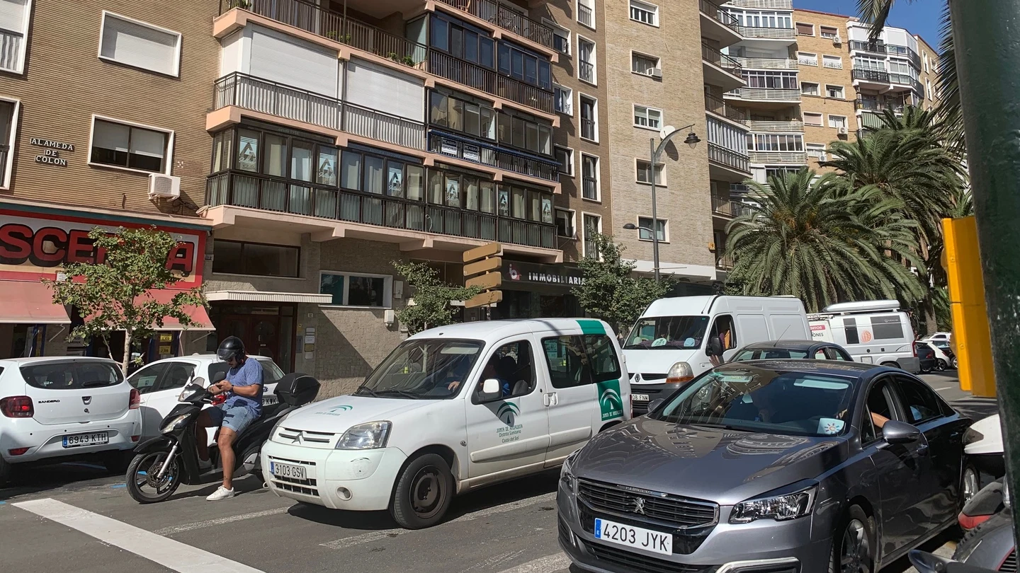Alameda de Colón reabre al sur Restablecen el tráfico en Alameda de Colón