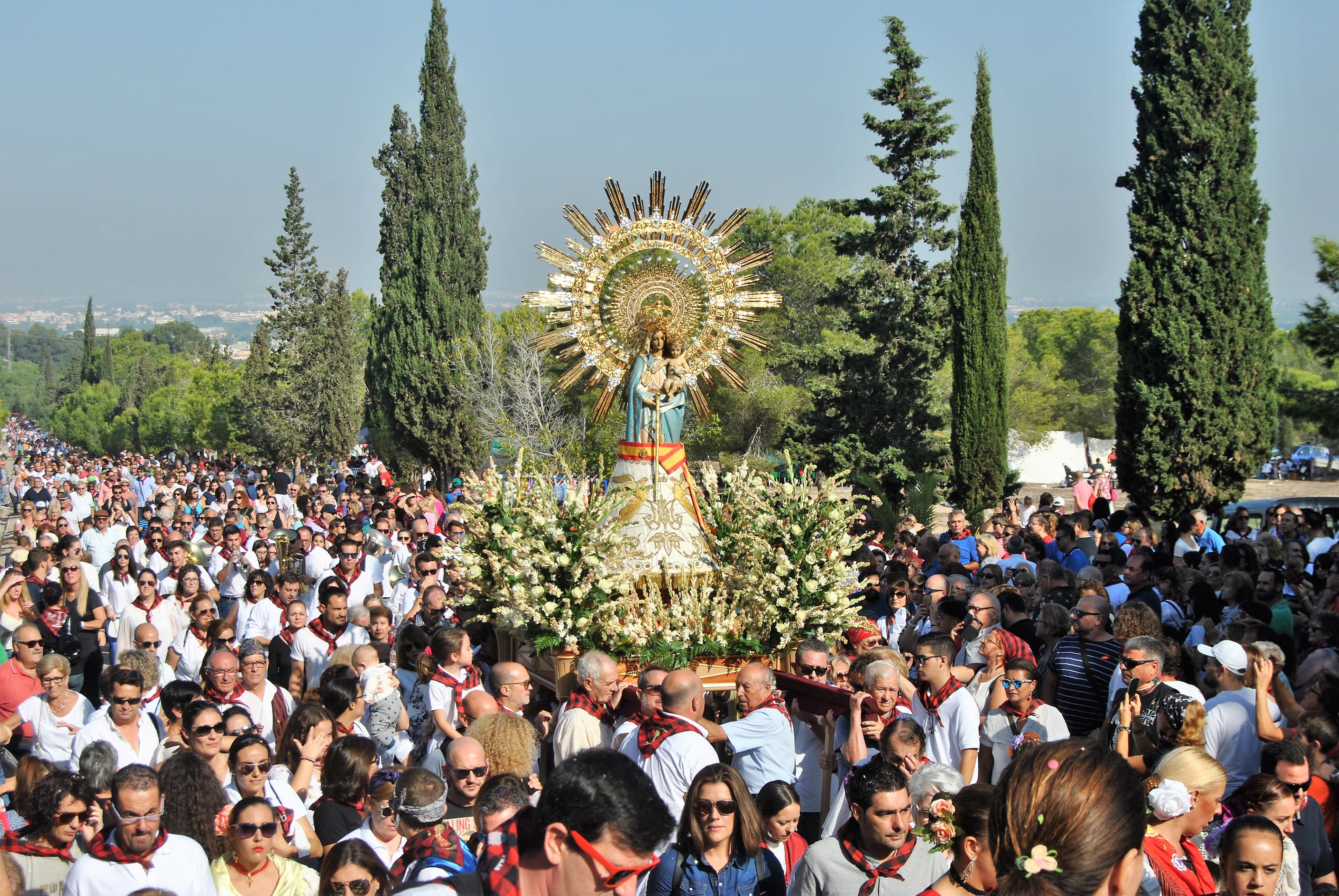 Benejúzar celebra días de tradición, folclore y devoción a La Pilarica que culminarán con la popular romería de este lunes, 12 de octubre Benejúzar celebra días de tradición, folclore y devoción a La Pilarica que culminarán con la popular romería de este lunes, 12 de octubre