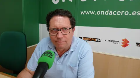 JOSÉ BROTONS DIRECTOR EN FUNCIONES DE UNED ELCHE JOSÉ BROTONS DIRECTOR EN FUNCIONES DE UNED ELCHE