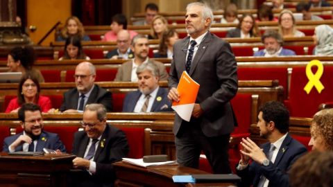 Carlos Carrizosa abre el debate de la moci&oacute;n de censura contra Quim Torra que se celebra este lunes en el Parlament de Catalu&ntilde;a