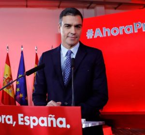 Noticias 1 Antena 3 (07-10-19) El PSOE promete subir las pensiones, el SMI y modificar la reforma laboral si gobierna tras el 10N Noticias 1 Antena 3 (07-10-19) El PSOE promete subir las pensiones, el SMI y modificar la reforma laboral si gobierna tras el 10N