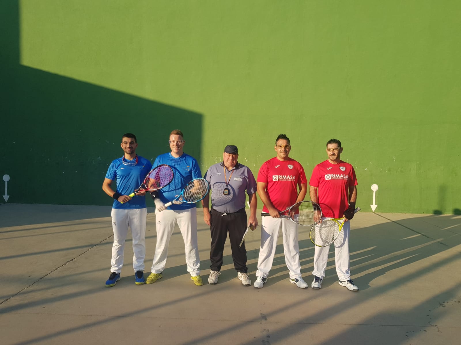 El Club Frontenis Elche sigue reñido con el triunfo El Club Frontenis Elche sigue reñido con el triunfo