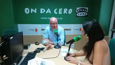 JUAN ANTONIO CARRETERO, COORDINADOR EN ELCHE DE LA FAPA GABRIEL MIRÓ JUAN ANTONIO CARRETERO, COORDINADOR EN ELCHE DE LA FAPA GABRIEL MIRÓ