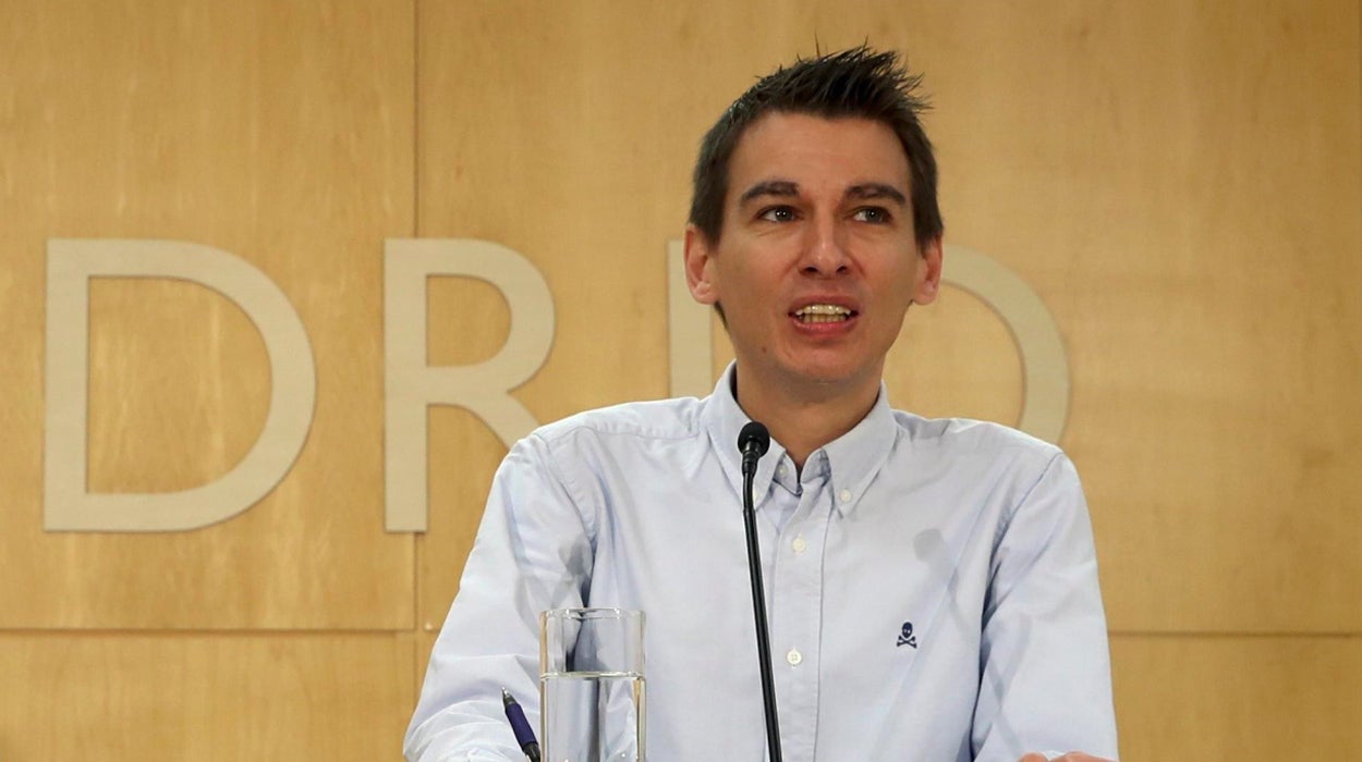 El concejal de Más Madrid, Pablo Soto, dimite tras ser acusado de acosar sexualmente a una militante del partido El concejal de Más Madrid, Pablo Soto, dimite tras ser acusado de acosar sexualmente a una militante del partido