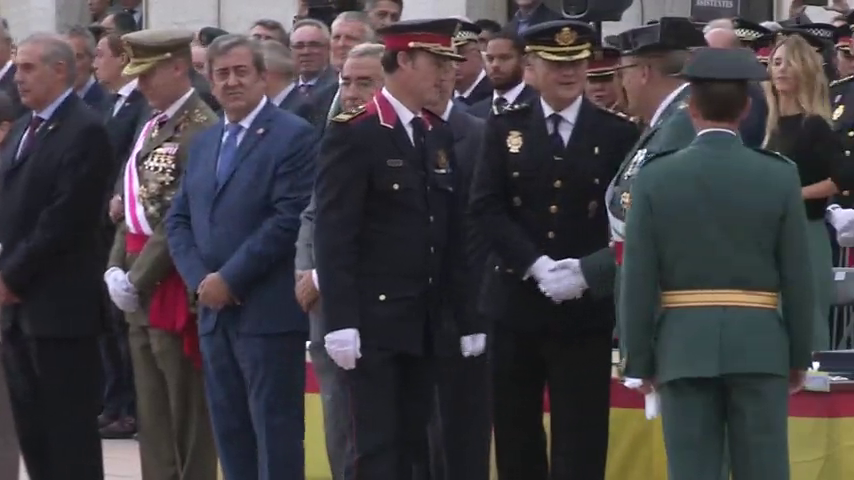La cúpula de los Mossos abandona "ofendida" un acto de la Guardia Civil La cúpula de los Mossos abandona "ofendida" un acto de la Guardia Civil