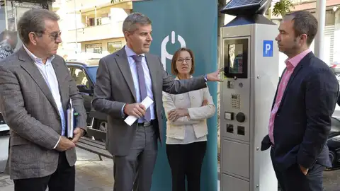 El Ayuntamiento de Granada instalará 149 parquímetros inteligentes Ya se encuentran instalados en calle Alhamar