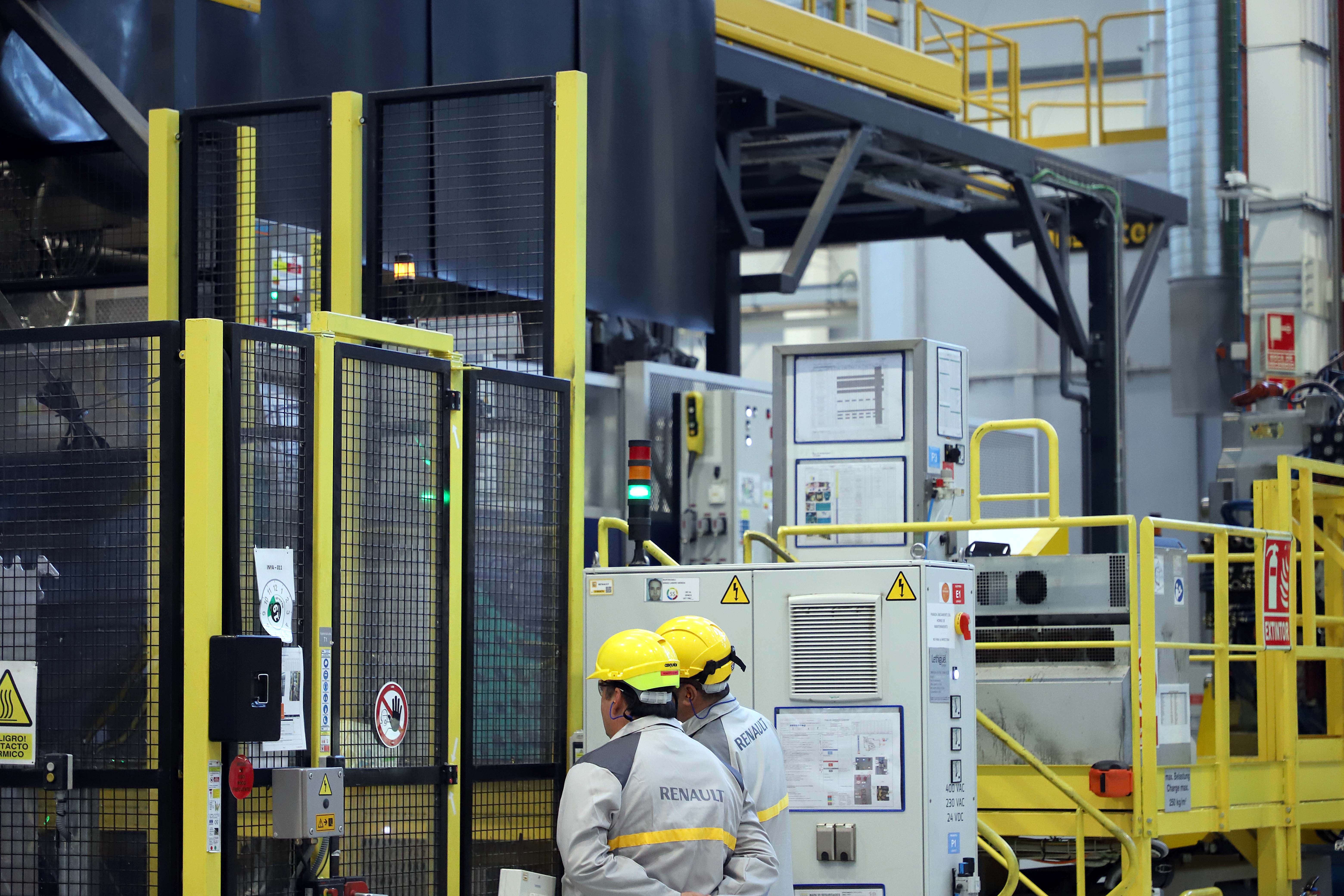 La factoría de Renault en Villamuriel parará los días 18, 22 y 25 de abril La factoría de Renault en Villamuriel parará los días 18, 22 y 25 de abril