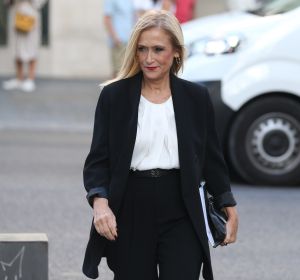 La expresidenta madrileña Cristina Cifuentes, a su llegada a la Audiencia Nacional. La expresidenta madrileña Cristina Cifuentes, a su llegada a la Audiencia Nacional.