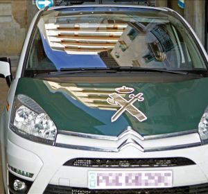 Imagen de un coche de la Guardia Civil Imagen de un coche de la Guardia Civil