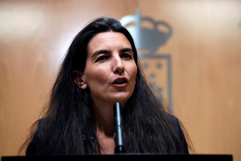 Vox votará a favor de la investidura de Ayuso y avisa que quiere derogar las leyes LGTBI y cerrar Telemadrid Vox votará a favor de la investidura de Ayuso y avisa que quiere derogar las leyes LGTBI y cerrar Telemadrid